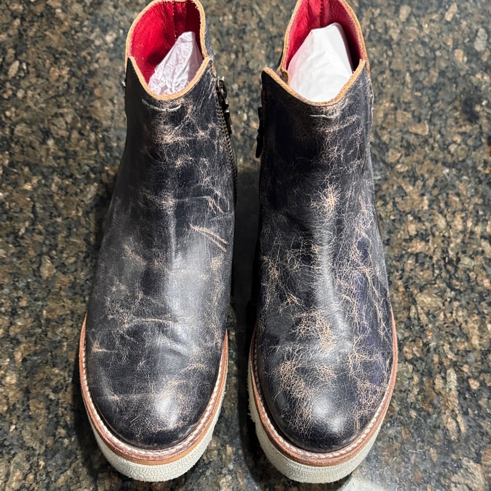 Bed Stu Womens Boots